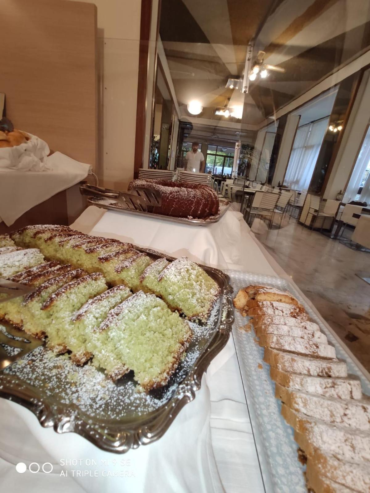 Hotel Caracas Cattolica Bagian luar foto